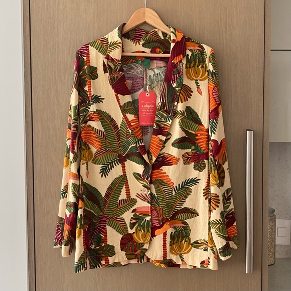 FARM Rio Jackets & Blazers - BNWT FARM Rio Tropical Cream Blazer with Green, Orange & Burgundy Print